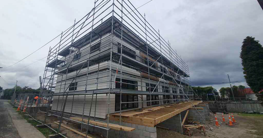 How-Do-Scaffolding-Services-Impact-the-Overall-Success-of-Construction-Projects-